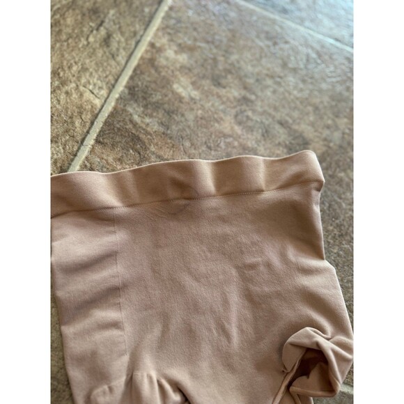 Skims Seamless Sculpt High Waist Thong Ochre Medium - Picture 9 of 10